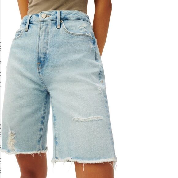 Good American Good 90s Bermuda  Short - Picture 1 of 1